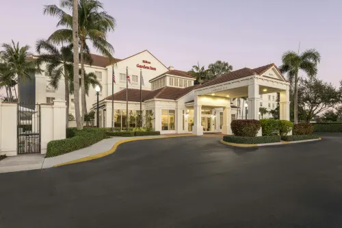 Hilton Garden Inn Boca Raton - Pools