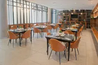 Four Points by Sheraton Distrito Uno Chihuahua - 朝食