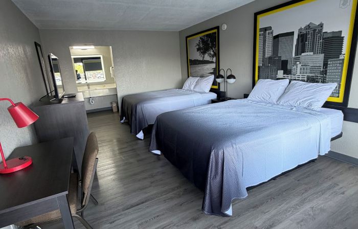Tourway Inn