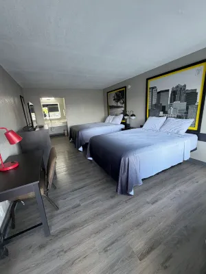 Tourway Inn - 2-Star