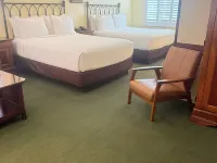 Castillo Inn at the Beach Hotel dekat Pantai Leadbetter