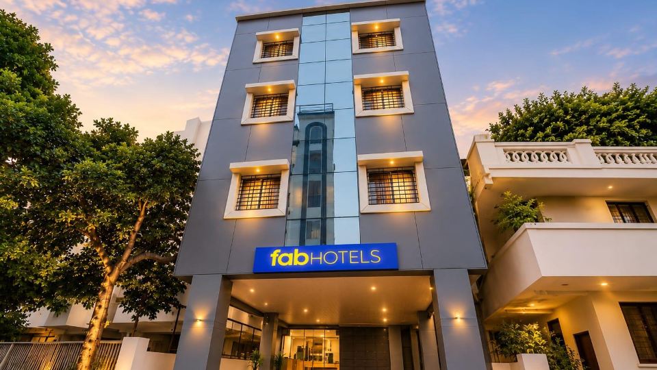 FabHotel Galaxy Apartment