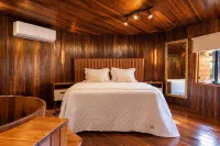 Villa Vinicolla - Refúgio & Vinícola Boutique Com Degustações - Pysäköinti