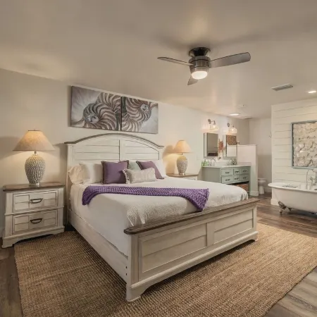 Island Vibes Beach House~ 4 Min. Walk 2 Beach • Heated Pool • King Beds