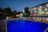 Baymont by Wyndham Branson Thousand Hills - مسبح