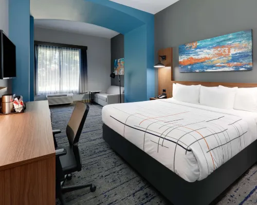 La Quinta Inn & Suites by Wyndham Jacksonville TX Hotels in Jacksonville