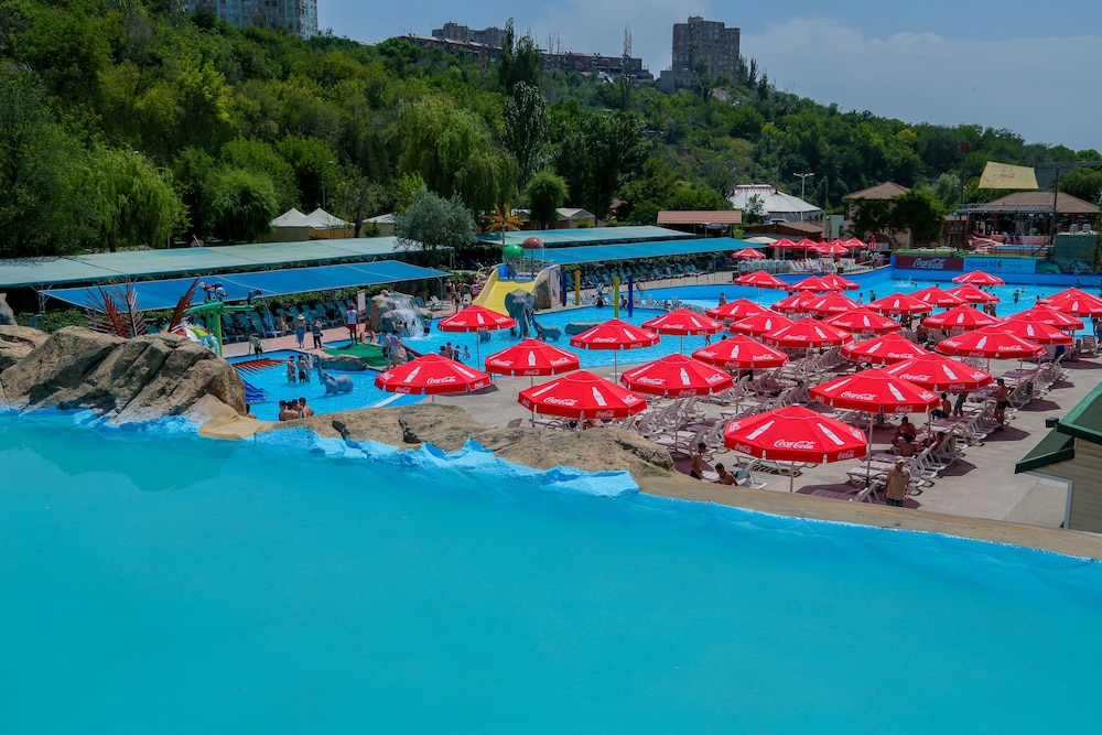 Aquatek Resort & Spa Hotel