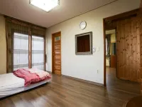 Uljin Dararaeuihaengbok Pension Hotel di Uljin