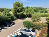 Premiere Classe Perpignan Sud - parking