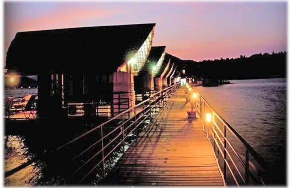 暹羅銀湖度假村