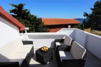 Apartment Located Directly on the Seaside, with Stunning Views and Seasight.