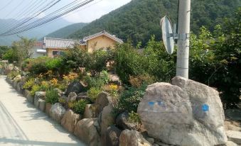 Mungyeong Riverside Healing Pension