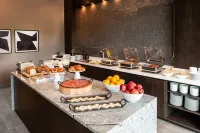 Holiday Inn Boston Logan Airport - Chelsea Các khách sạn ở Revere