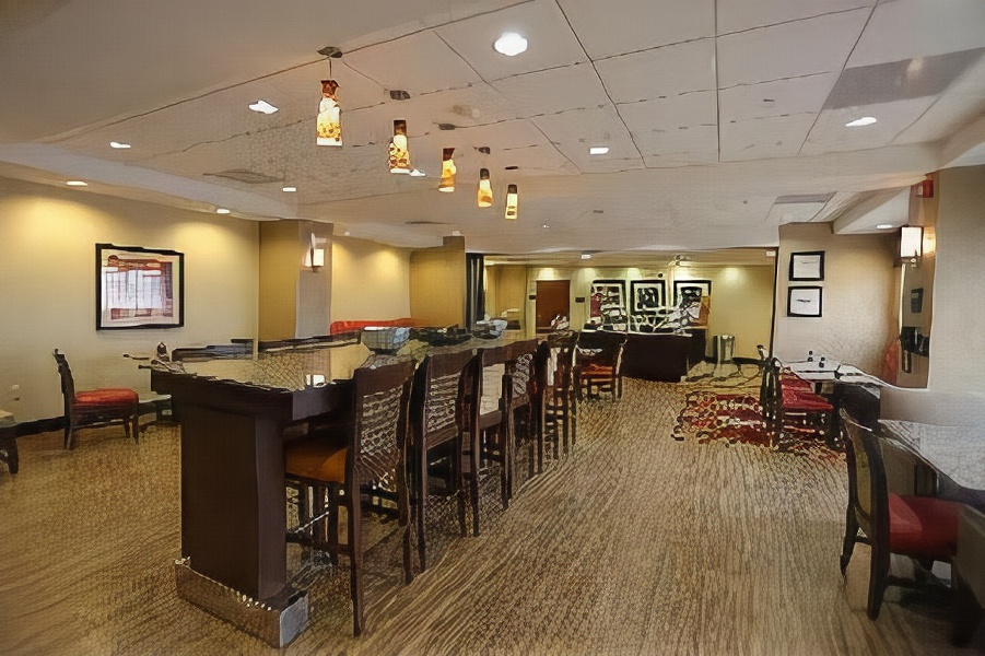 Hampton Inn - Atmore