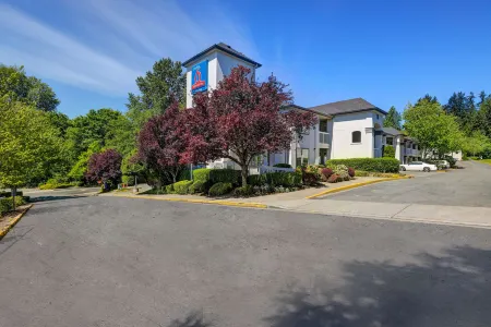 Studio 6 Mountlake Terrace, WA - Seattle Отели в г. Эсперанс