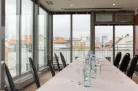 Hotel Avance