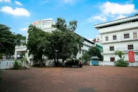 Hotel Meadows International Hotels in Thrissur