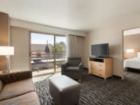 Embassy Suites by Hilton Convention Center Las Vegas Hotels in Paradise