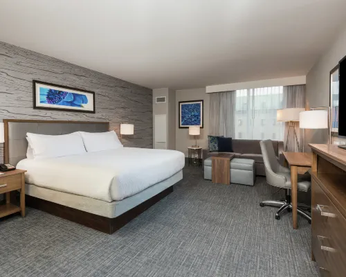 Homewood Suites by Hilton Ottawa Downtown โรงแรมในออตตาวา