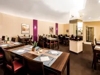 Mercure Hotel Frankfurt City Messe Hotels near Westend