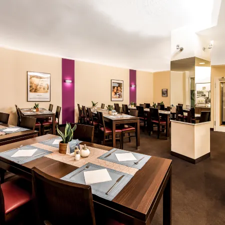 Mercure Hotel Frankfurt City Messe Отели рядом с достопримечательностью «Вестенд»