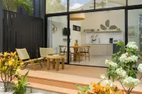 2 Favela Chic Tamarindo Bungalow Adults Only