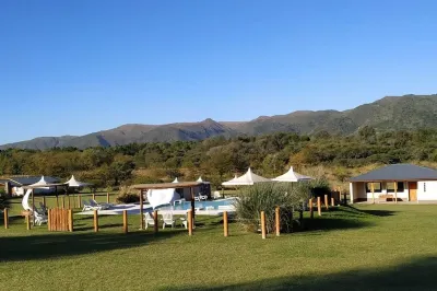 Cabañas Tierras Altas فنادق في فيلا جنرال بيلغرانو