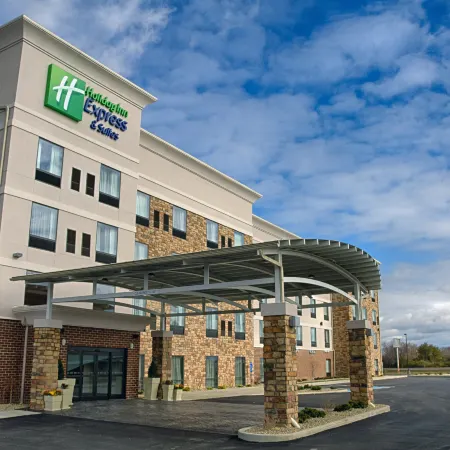 Holiday Inn Express & Suites SIDNEY by IHG