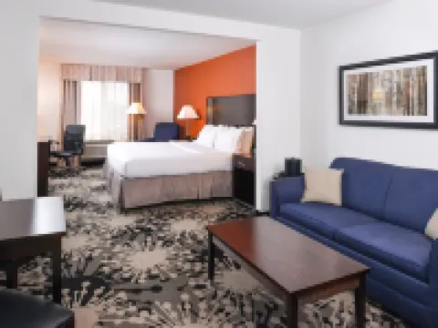 Holiday Inn Express & Suites GREENFIELD by IHG Hotels in Greenfield