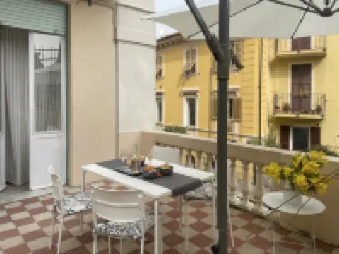 8 1/2 Hotels in Imperia