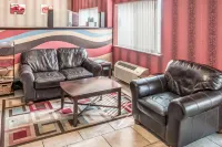 ควอลิตี้ อินน์ แอนด์ สวีทส์ แมนคาโต อีสต์