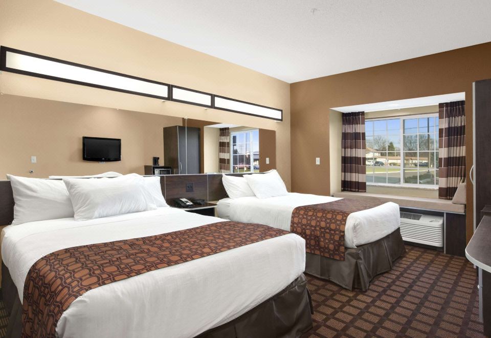 마이크로텔 인 & 스위트-세이어 PA