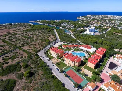 Pierre & Vacances Menorca Cala Blanes Hôtels à proximité de : Cala turqueta