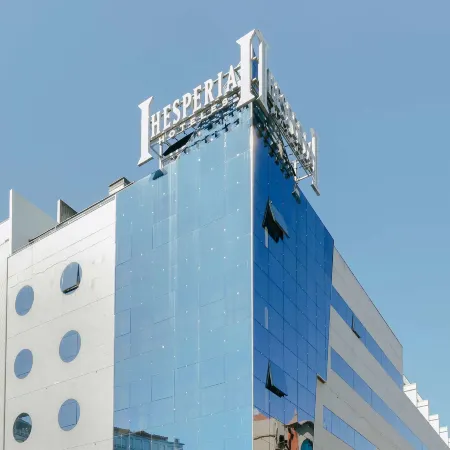 Hesperia A Coruña Centro Отели рядом с достопримечательностью «Пляж Риасор»