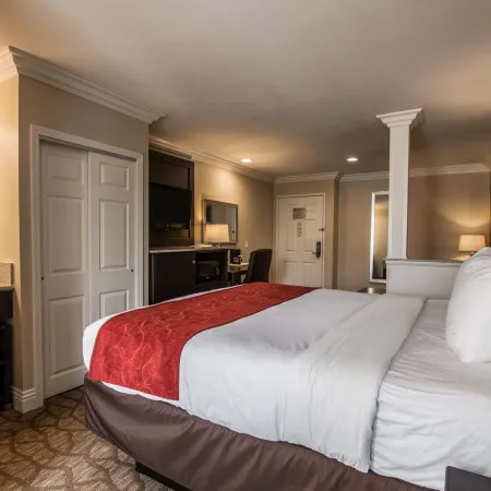 Comfort Suites San Clemente Beach