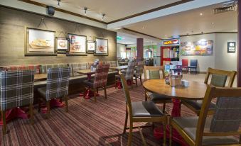 Premier Inn Wigan (M6, J25)