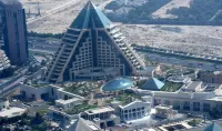 رافلز دبي Hotels near Al Kabayel (Gold Souk)