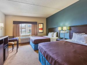 AmericInn by Wyndham Monmouth