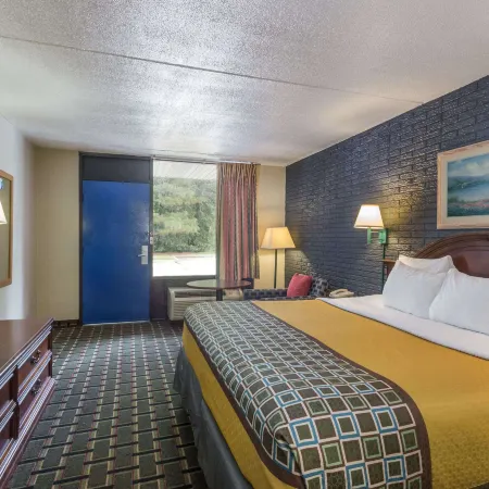 Travelodge by Wyndham Savannah Area/Richmond Hill