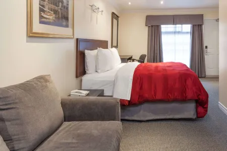 Knights Inn Kingston