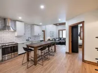 Zephyr Mountain Lodge Premium-Rated 2100 Hotels near Looking Glass