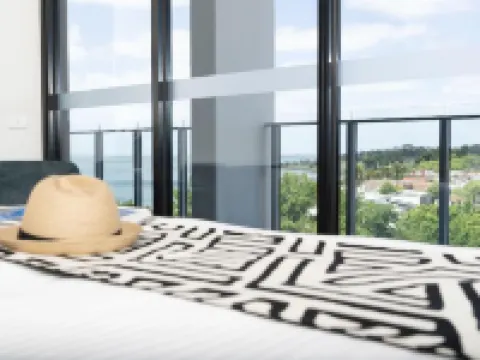 Oaks R Suites Geelong Hotels in Geelong