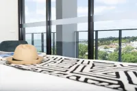 Oaks R Suites Geelong