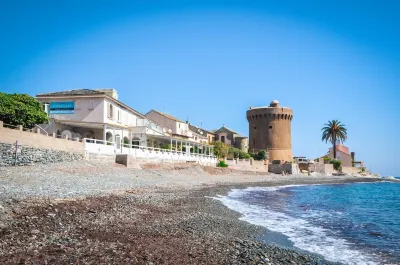 Hôtel restaurant le Torremare Hôtels à proximité de : Plage d'Erbalunga - Arinella d'Erbalunga