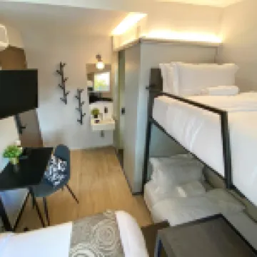 เอสที ซิกเนเจอร์ บูกิส บีช