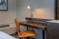 DoubleTree by Hilton Washington DC North/Gaithersburg Hotels near Bowl America Gaithersburg