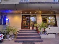 Hotel Pride Hotels near Rock Garden of Chandigarh