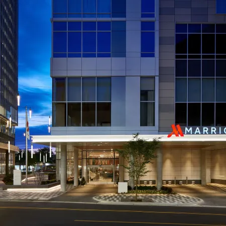 Marriott Bethesda Downtown at Marriott HQ Отели рядом с достопримечательностью «Станция метро Bethesda»