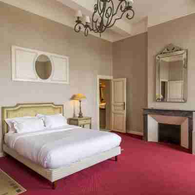 Les Trois Lys Rooms