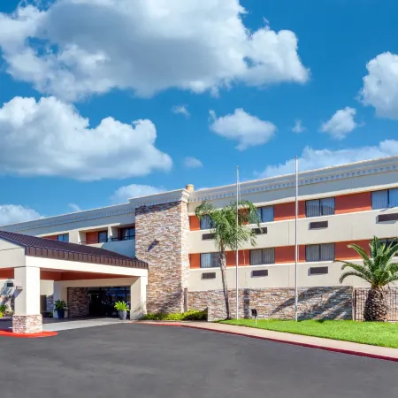 Red Lion Inn & Suites Houston IAH Airport